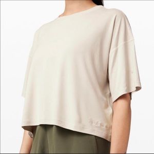 NWT Lululemon Ease of it All Shortsleeve Dune XS/S